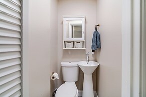 Walkable Brigantine Condo, 4 Mi to Atlantic City!