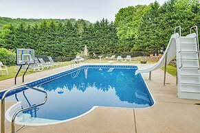 Pet-friendly Georgia Home w/ Pool Access!