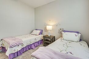 Gorgeous Calabash Condo w/ Balcony & Pool Access!