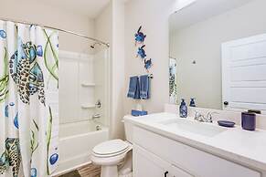 Gorgeous Calabash Condo w/ Balcony & Pool Access!
