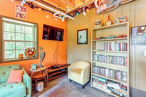 'wanderlust Cabin' w/ Deck & Lovely Mountain Views