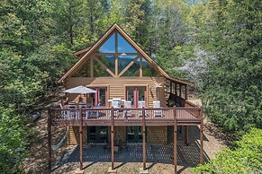 'wanderlust Cabin' w/ Deck & Lovely Mountain Views