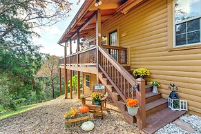 'wanderlust Cabin' w/ Deck & Lovely Mountain Views