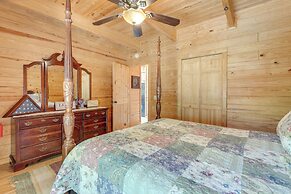 'wanderlust Cabin' w/ Deck & Lovely Mountain Views