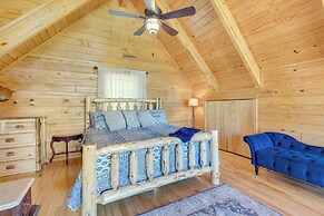 'wanderlust Cabin' w/ Deck & Lovely Mountain Views