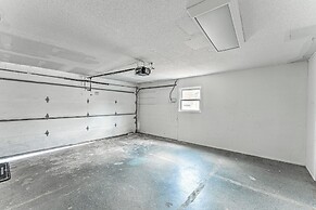 Day Trip to Disney & Beach: Home w/ Saltwater Pool