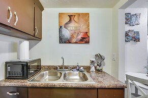 El Centro Retreat Near Local Parks & Golf Courses