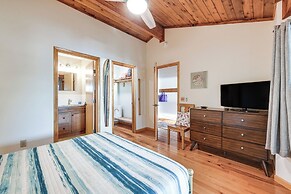 Waterfront Lancaster Cabin ~ 10 Mi to Kilmarnock!