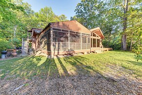 Waterfront Lancaster Cabin ~ 10 Mi to Kilmarnock!