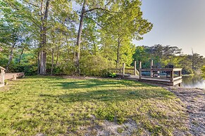 Waterfront Lancaster Cabin ~ 10 Mi to Kilmarnock!