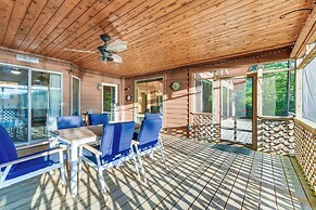 Waterfront Lancaster Cabin ~ 10 Mi to Kilmarnock!