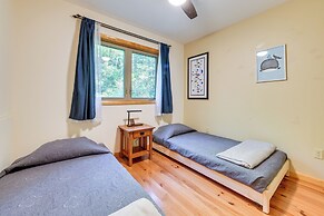 Waterfront Lancaster Cabin ~ 10 Mi to Kilmarnock!