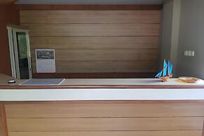 OYO 93918 Wisma Tulip Near Masjid Besar Desa Tanabangka