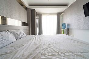 OYO 93940 Apartemen Mekarwangi Square By Lina