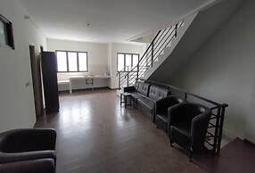 OYO 93958 J&B Smart Jatinegara