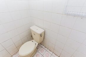 SPOT ON 93919 Murodi Syariah