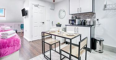 Kunda House Pershore 1268-1266