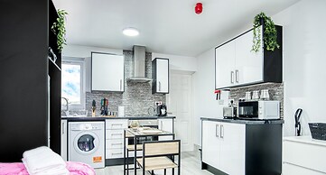 Kunda House Pershore 1268-1266