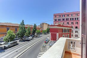 Colosseo Family Art 3BDR - Home and More