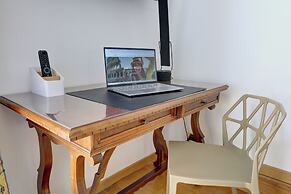 Colosseo Family Art 3BDR - Home and More