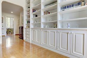 Colosseo Family Art 3BDR - Home and More