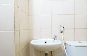 OYO 93945 The Suite Metro Apartemen By Sa