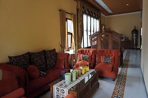 SPOT ON 93946 Wisma Kost & Penginapan Afilia Buana Syariah