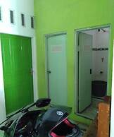 SPOT ON 93946 Wisma Kost & Penginapan Afilia Buana Syariah