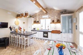 3888 Villetta tra Mari e Monti by Barbarhouse