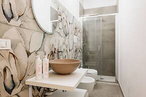 Syracuse Duplex Apartments with Terrace