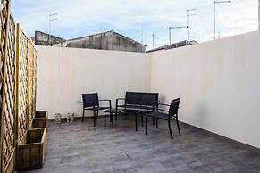 Syracuse Duplex Apartments with Terrace