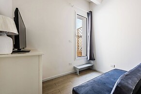 Syracuse Duplex Apartments with Terrace