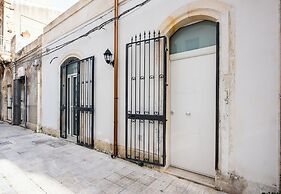 Syracuse Duplex Apartments with Terrace