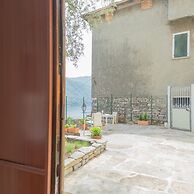 La Quiete in Laglio With 2 Bedrooms and 1 Bathrooms