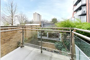 Still Life Clerkenwell Deluxe