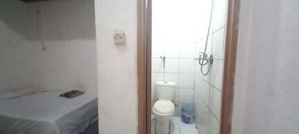 SPOT ON 93964 Guest House Pak Gatot 3