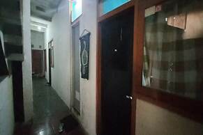 SPOT ON 93964 Guest House Pak Gatot 3