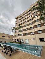 Roomo Curitiba One House Residencial