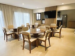 Roomo Curitiba One House Residencial