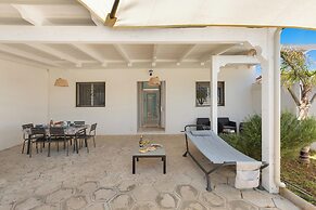 3892 Villa Mormora by Barbarhouse