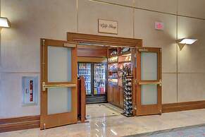 Classic Suite Signature Resort Pool View