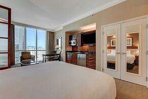 Classic Suite Signature Resort Pool View