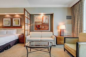 Classic Suite Signature Resort Pool View