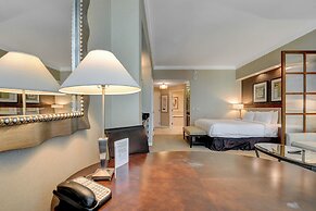 Classic Suite Signature Resort Pool View