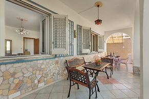 3893 Villetta Tiziana by Barbarhouse