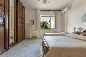 3893 Villetta Tiziana by Barbarhouse