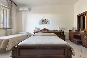 3893 Villetta Tiziana by Barbarhouse