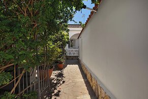 3893 Villetta Tiziana by Barbarhouse