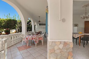 3893 Villetta Tiziana by Barbarhouse