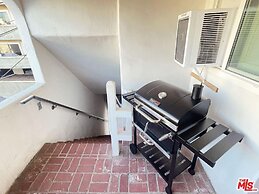 Modern 1Bd Famous  Venice 10B